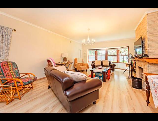 4 BEDROOM HOUSE FOR SALE IN BLOMTUIN